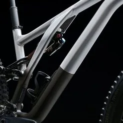 Specialized Stumpjumper EVO Elite Alloy - Grigio 18 Specialized Stumpjumper EVO Elite Alloy - Grigio -Caschi e occhiali Soldes sj evo elite alloy gri 22 6