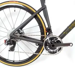 Specialized S-Works Tarmac SL7 Sram Red ETap AXS - Nero Oro 12 Specialized S-Works Tarmac SL7 Sram Red ETap AXS - Nero Oro -Caschi e occhiali Soldes tarmac sl7 red custom oro 23 s4 hr