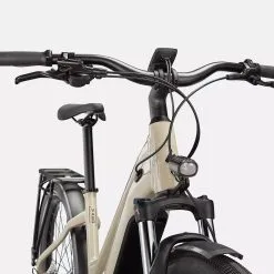 Specialized Turbo Vado 3.0 Step-Through - Bianco 11 Specialized Turbo Vado 3.0 Step-Through - Bianco -Caschi e occhiali Soldes vado 33bianco 6